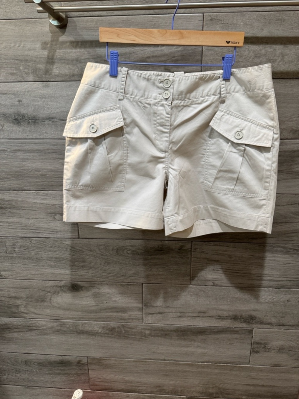 Talbots Beige Cargo Shorts with Flap Pockets - Picture 2 of 5
